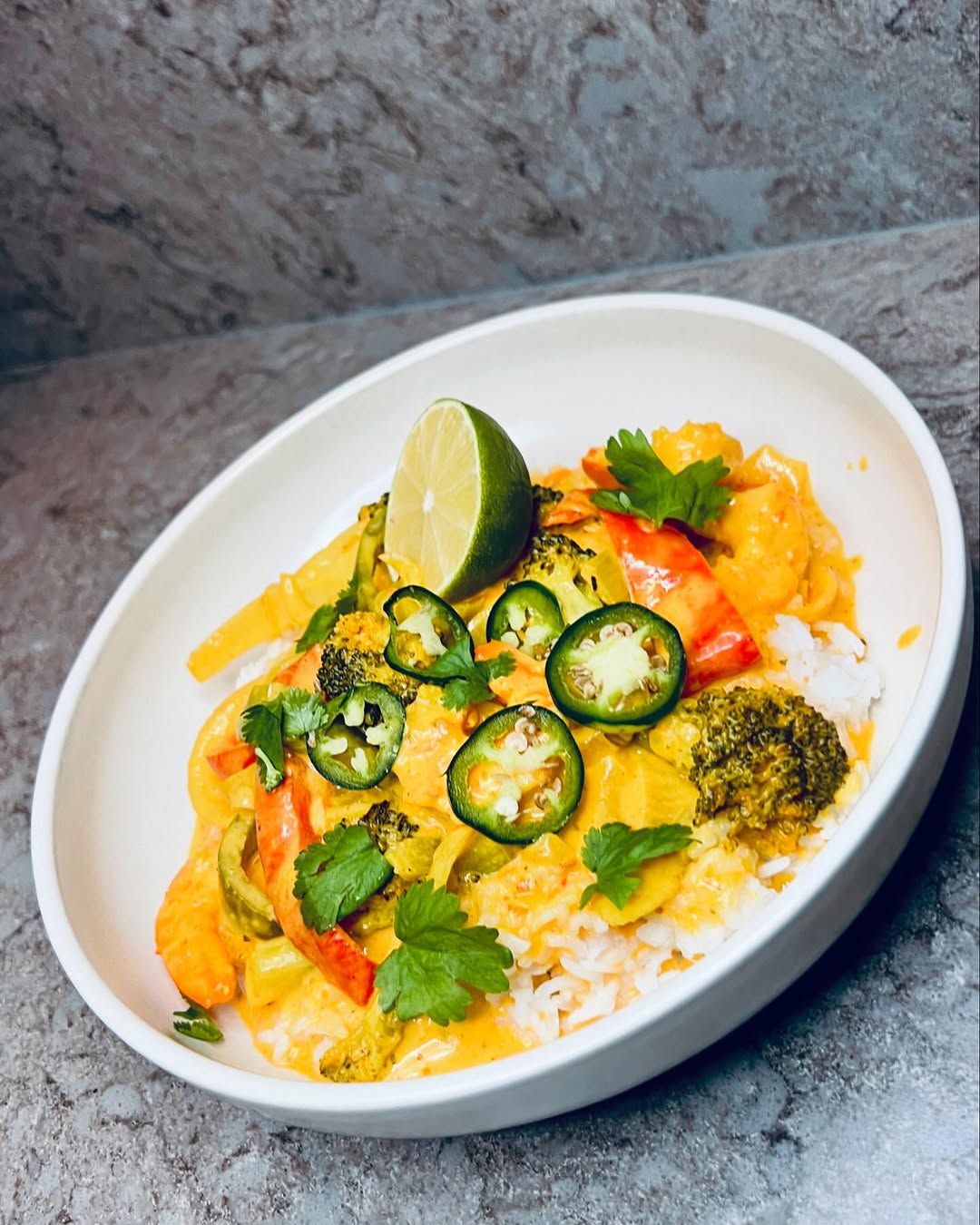 Currygryta med räkor