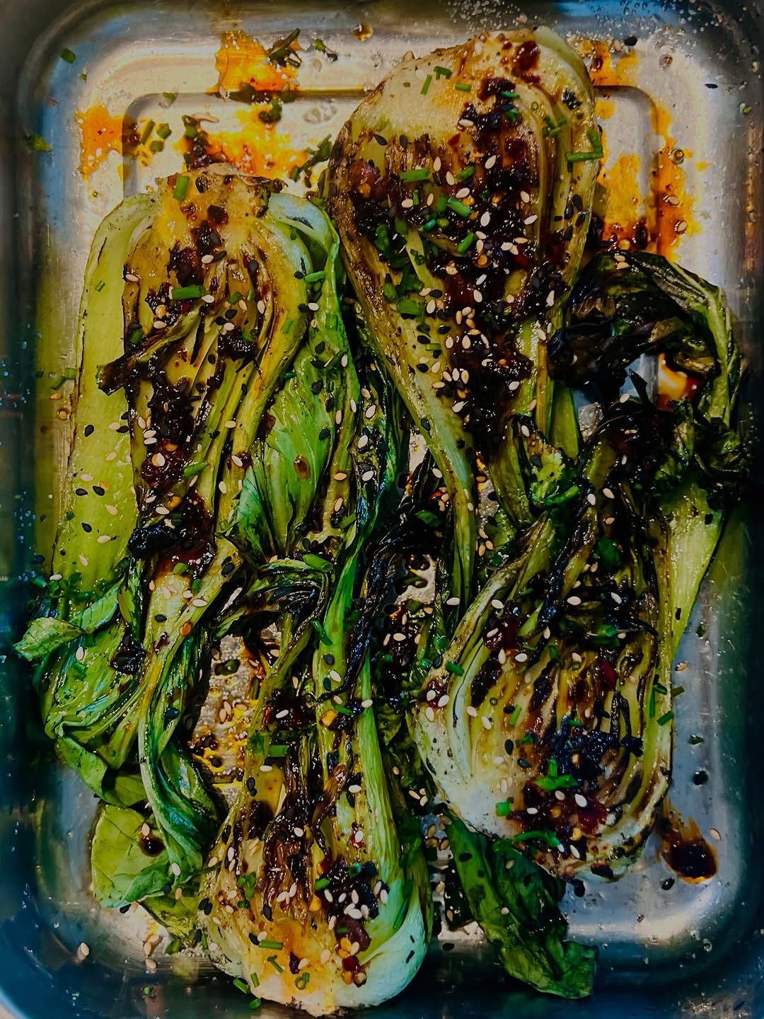 Grillad pak choi med crispy chiliolja