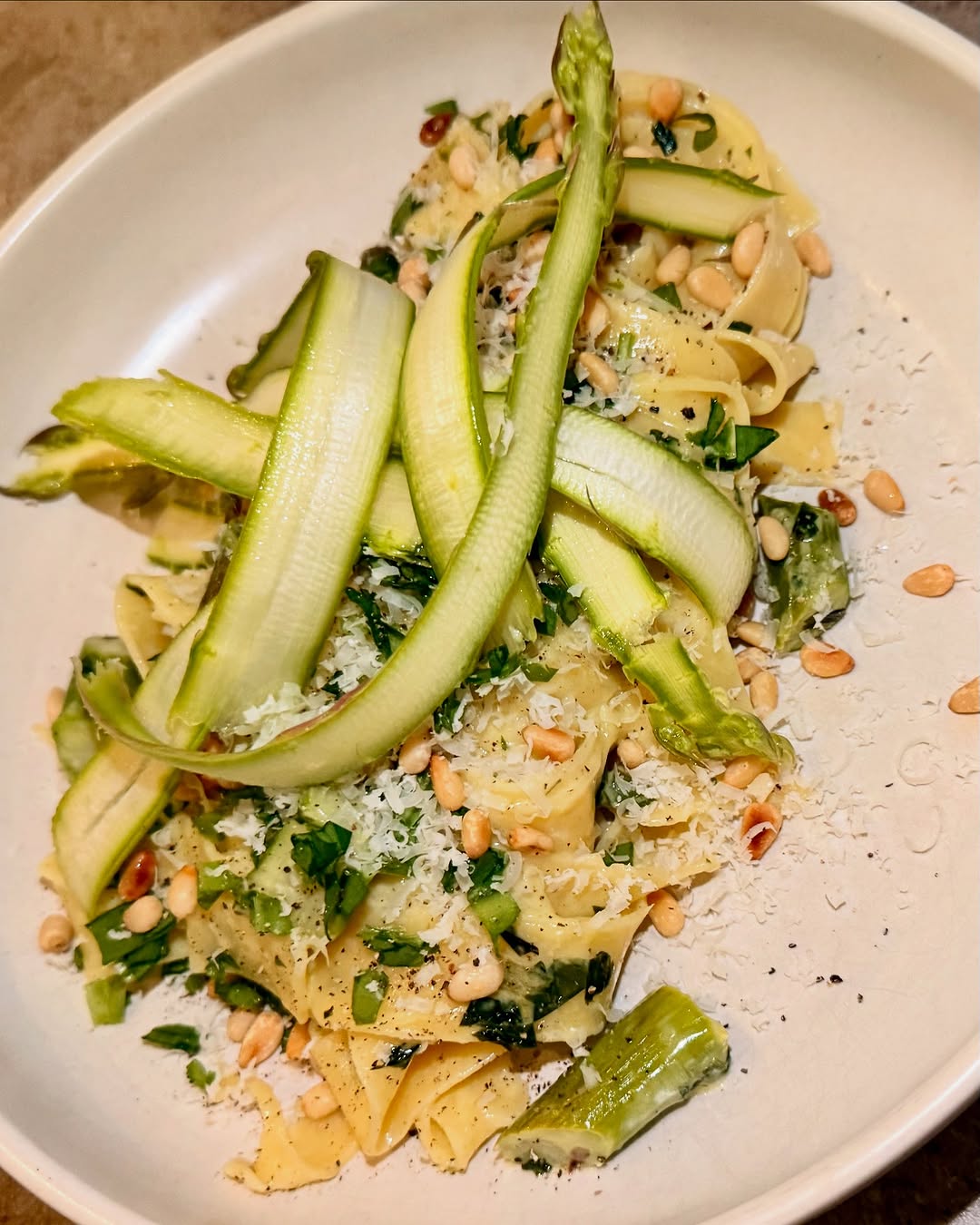 Pappardelle med ramslök och sparris