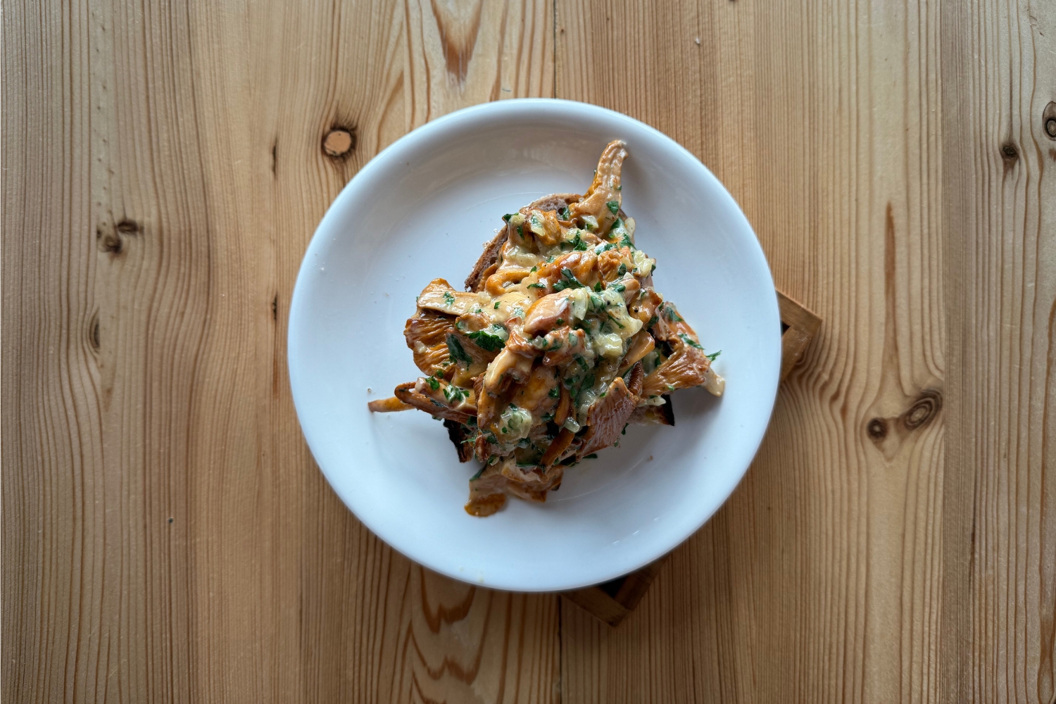 Konjaksflamberad Kantarelltoast