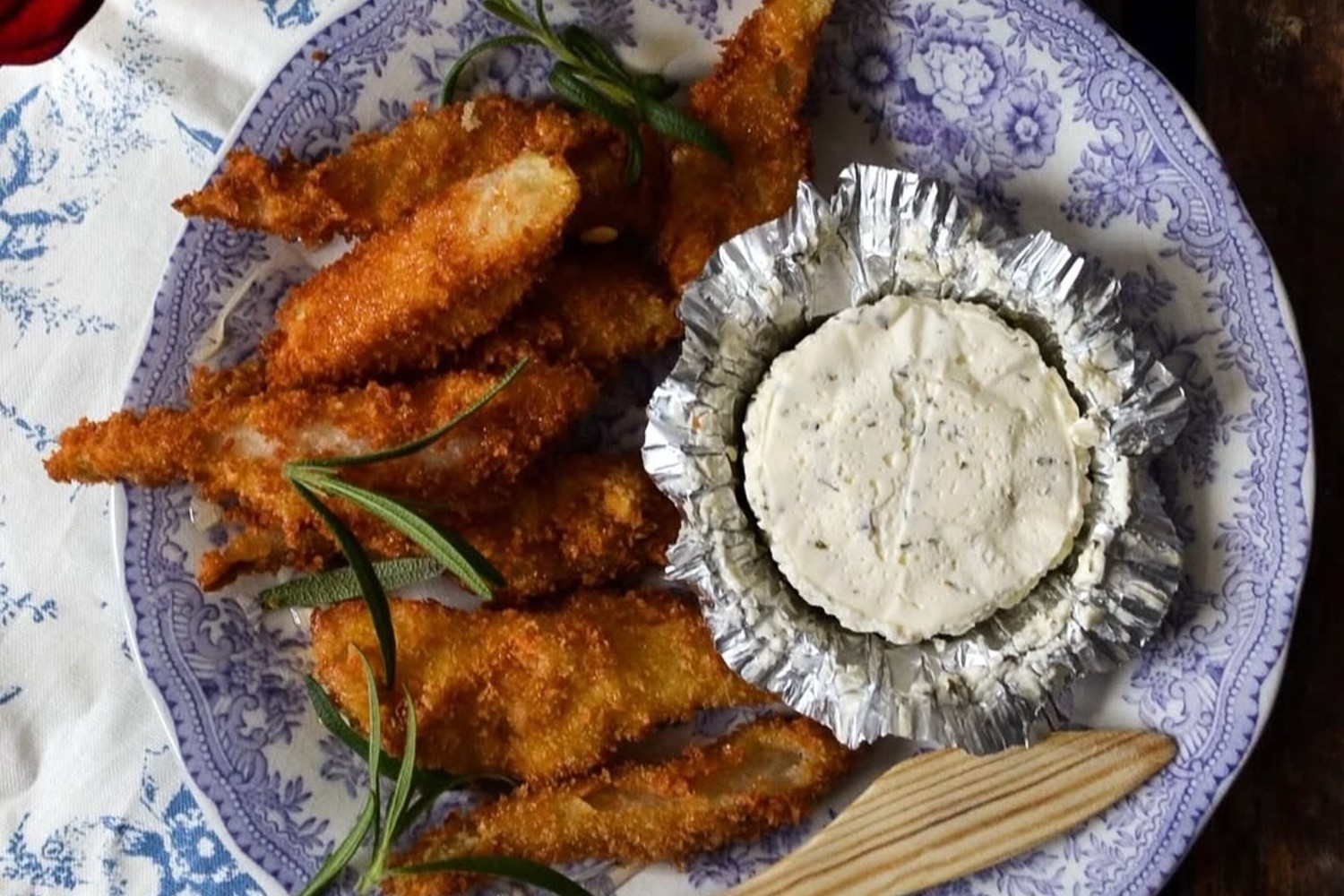Friterat päron med honung och färskost Friterat päron med honung och färskost