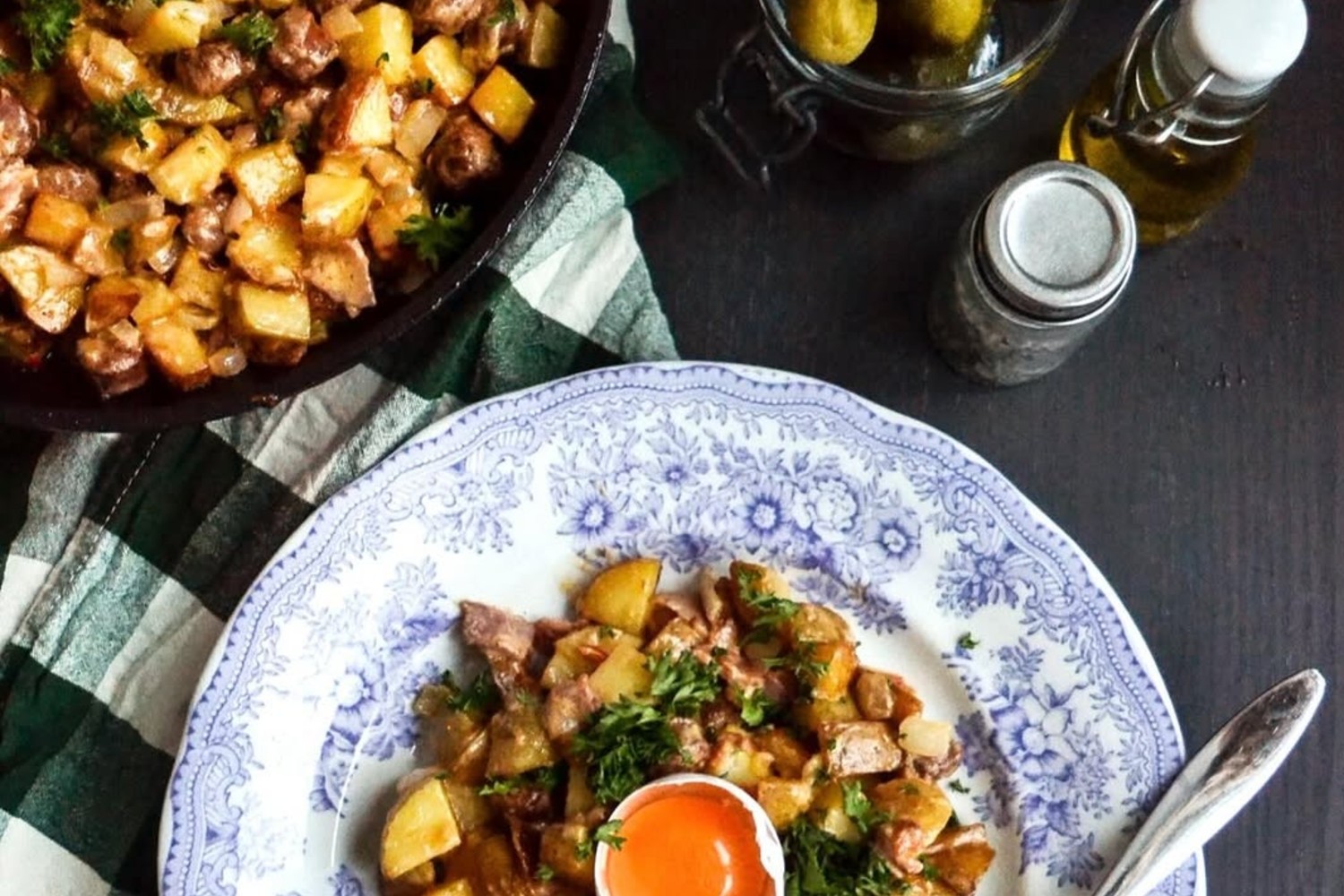 Krämig pyttipanna med chili, chorizo och kalvfond Krämig pyttipanna med chili, chorizo och kalvfond