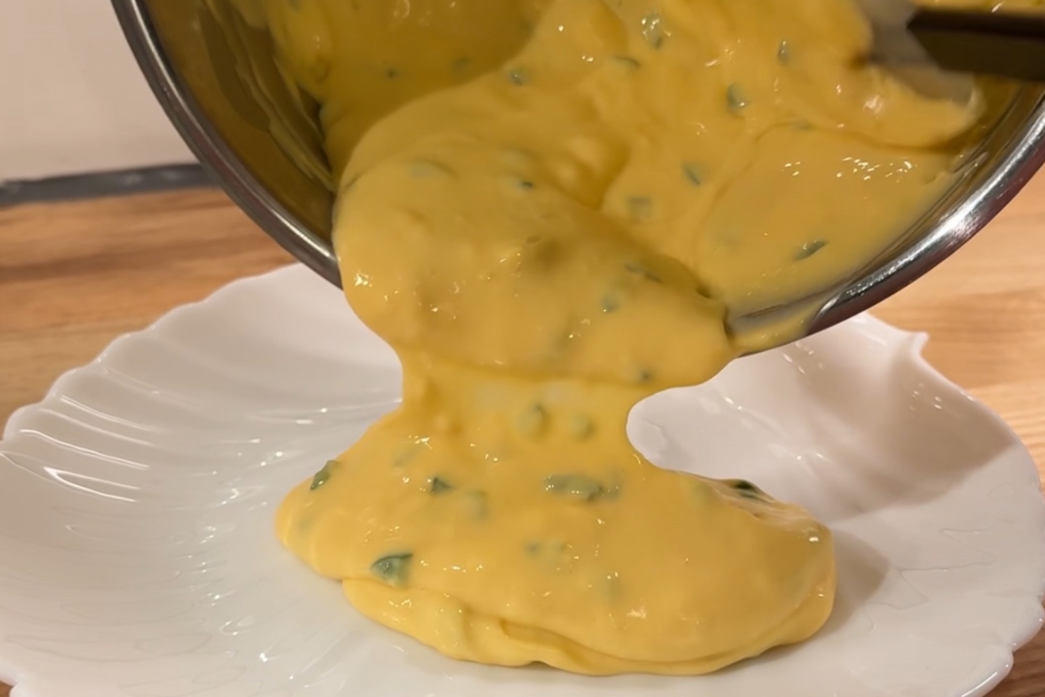 Enkel chili cheese-dip