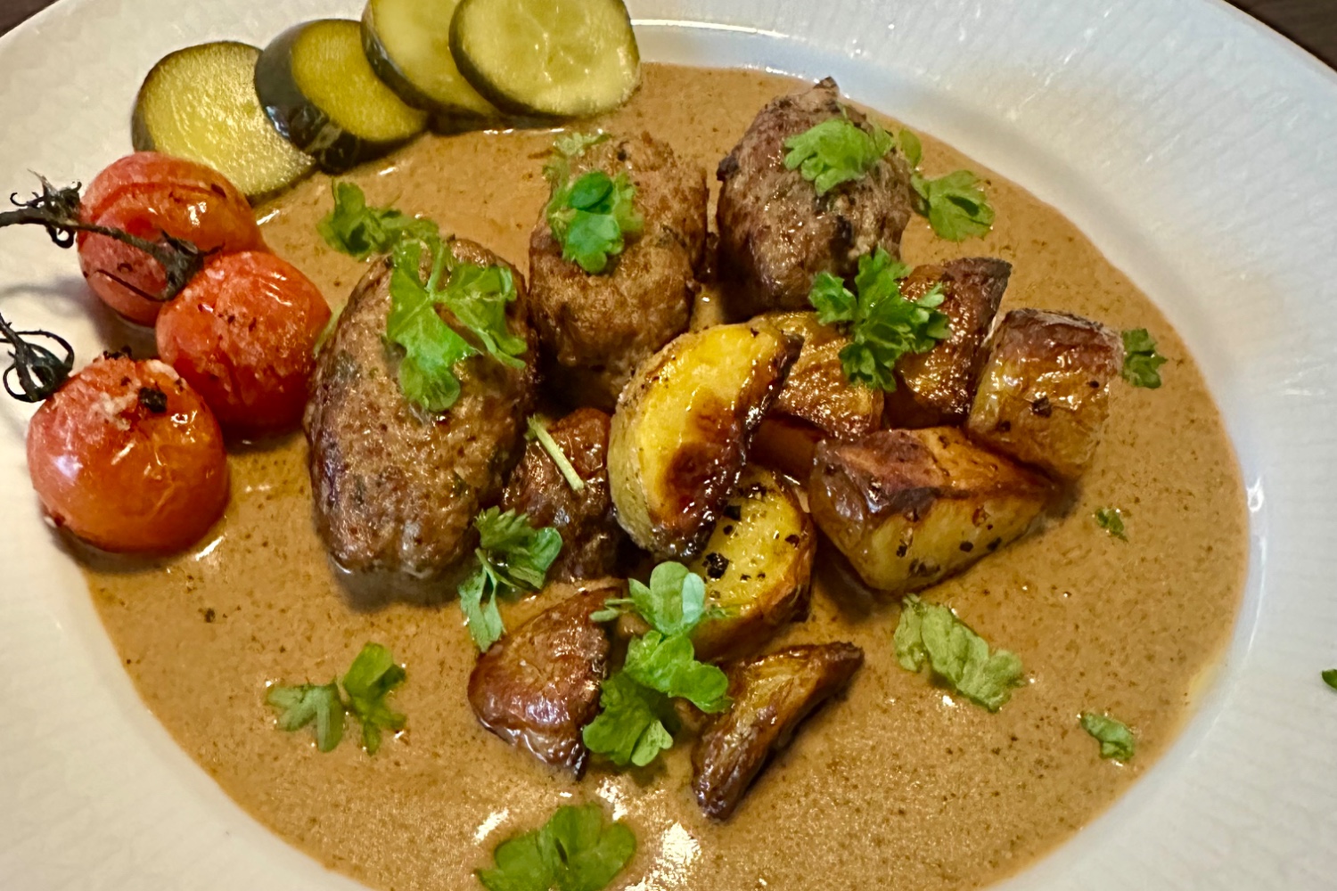 Johans Persiljejärpar med gräddsås och rostad potatis