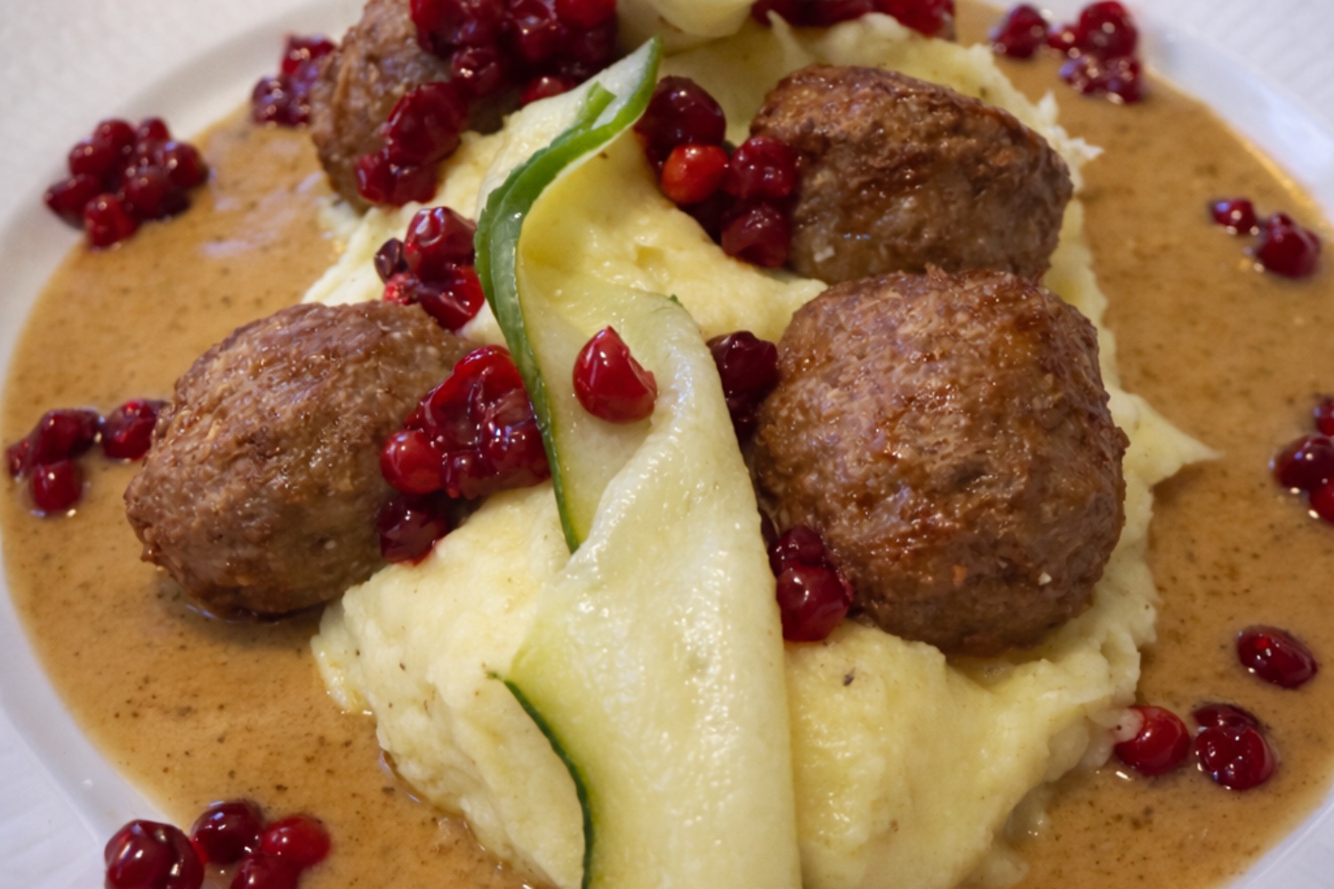 Johans Saftiga lättlagade köttbullar enkla och oemotståndliga Johans Saftiga lättlagade köttbullar enkla och oemotståndliga